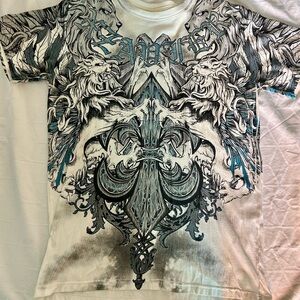 Xzavier Vintage Metallic Lion Design two sided Short sleeve tee.